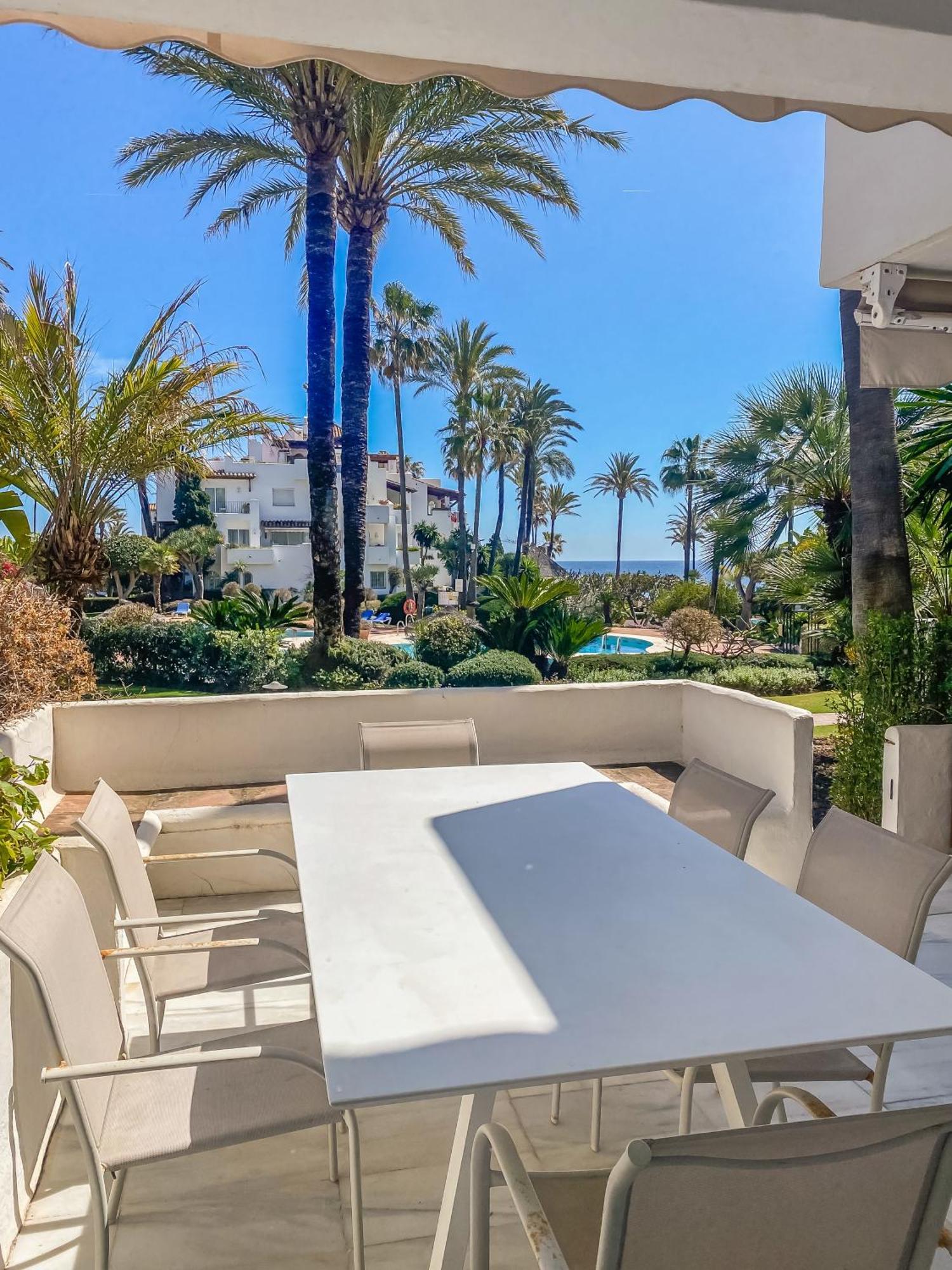 Alcazaba Beach Apartment Estepona Zewnętrze zdjęcie